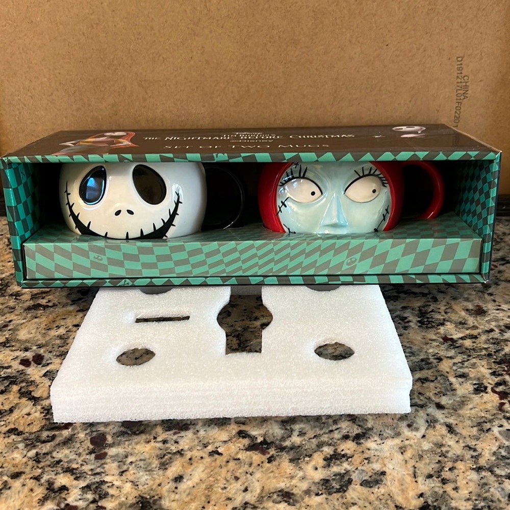 The nightmare before Christmas set of two mugs